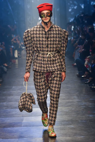 Look 31